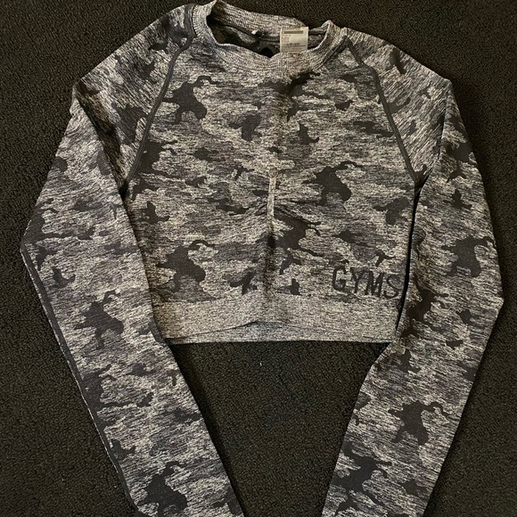 Gymshark black and grey camo seamless crop top - Picture 1 of 3